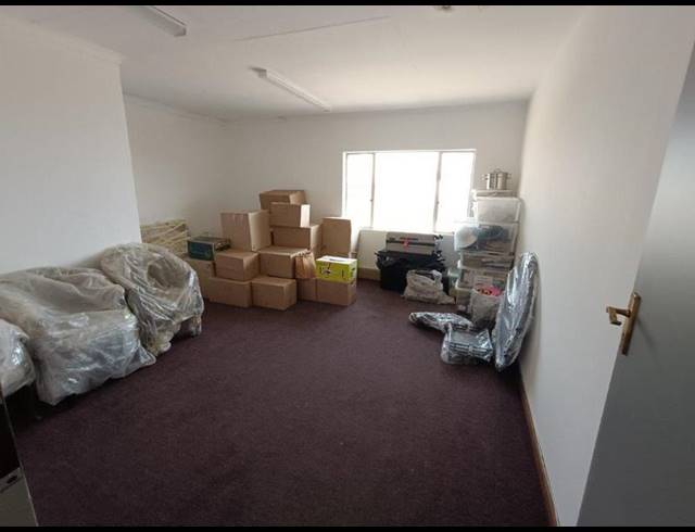 INDUSTRIAL PROPERTY TO RENT IN HALFWAY HOUSE